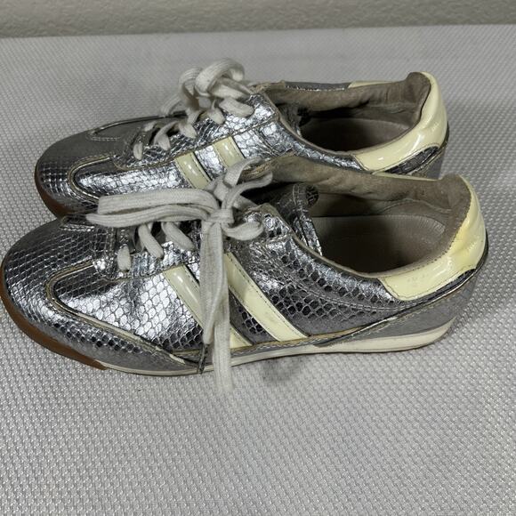 Michael Kors Woman’s Metallic Jet Set Sneakers Size 7.5 - Picture 5 of 13